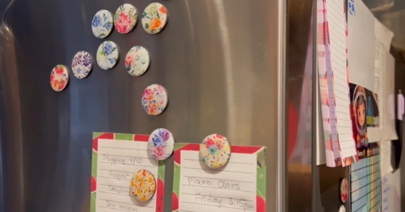 Round refrigerator magnet